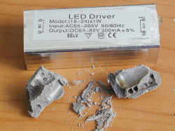 LED-Flood-light-repair-3.jpg