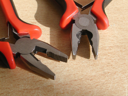 Mini-Combination-Pliers_03.jpg