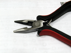 Mini-Combination-Pliers_06.jpg