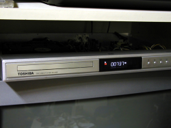 Toshiba-SD-250ESE.jpg