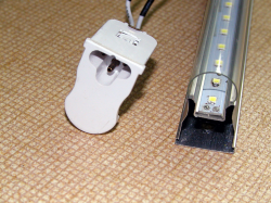 LED-bench-worklight_ittsb_0.jpg