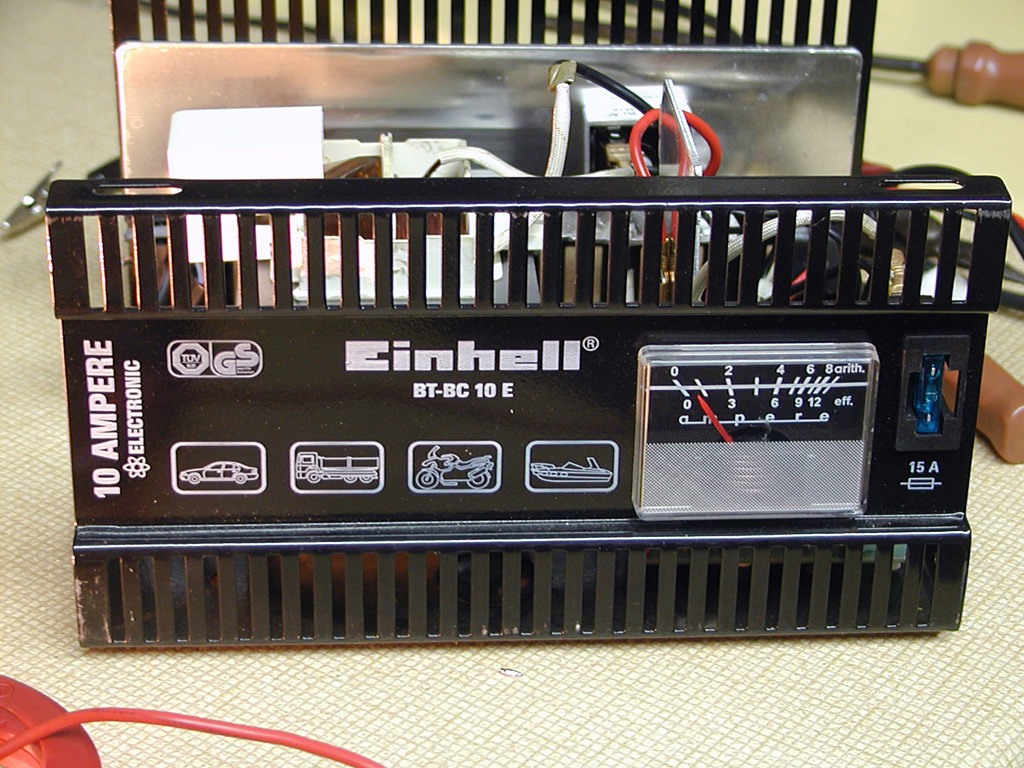 EINHELL BT-BC 10E 12V Battery Charger Repair / Oscilloscope measurements